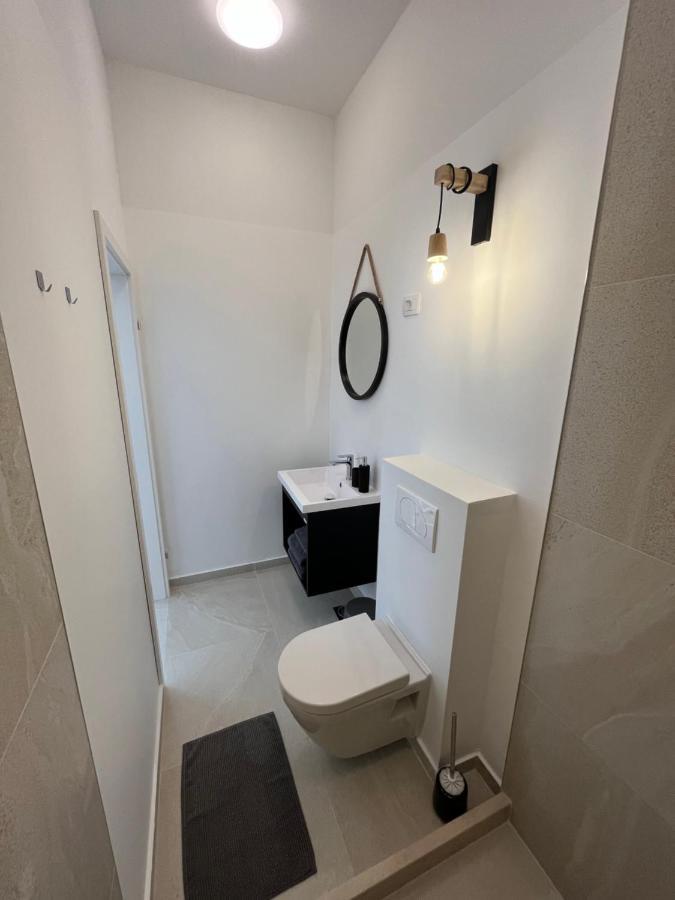 Apartment Check In Pula Ngoại thất bức ảnh
