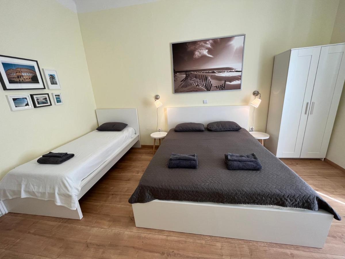 Apartment Check In Pula Ngoại thất bức ảnh