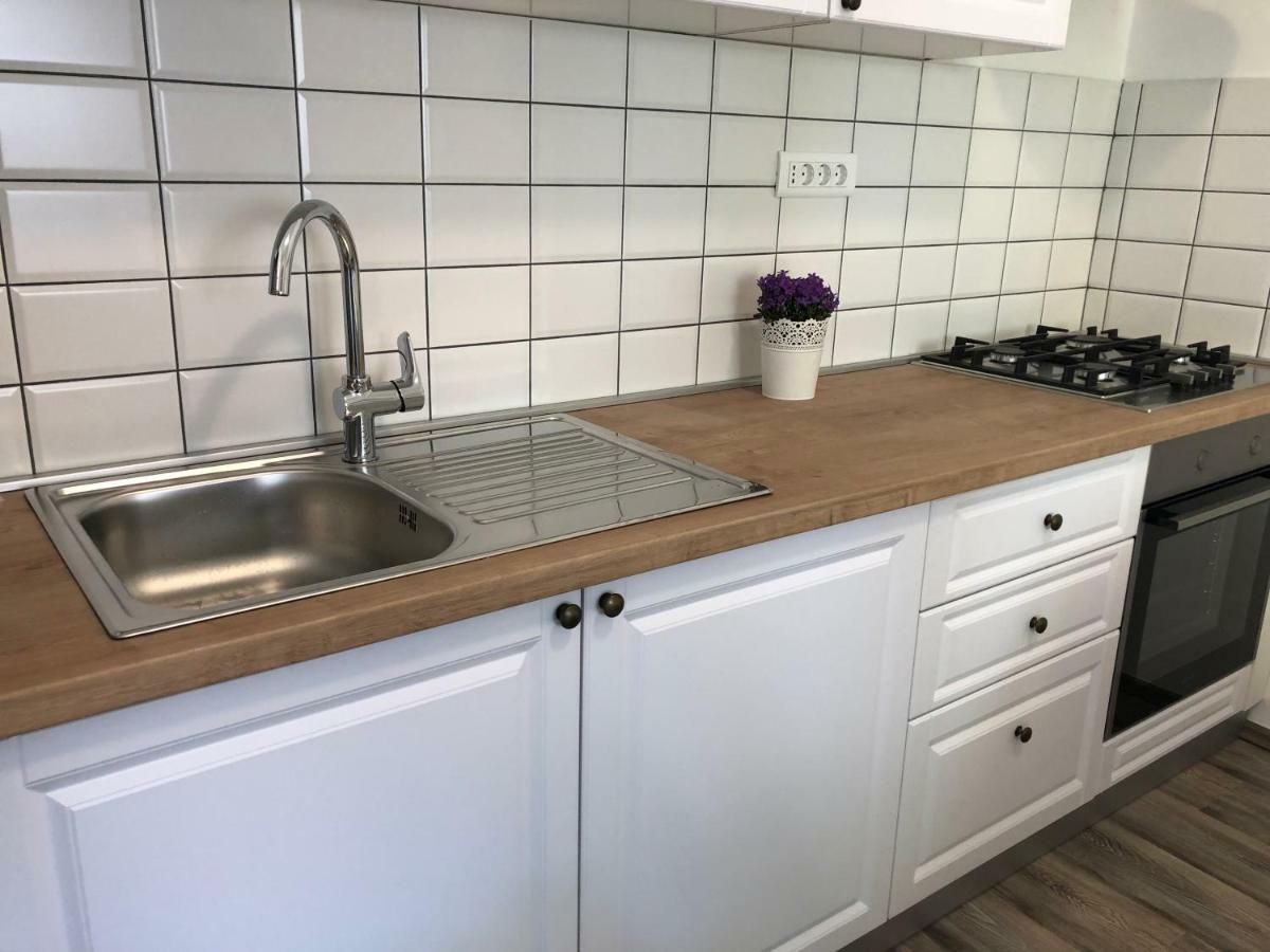Apartment Check In Pula Ngoại thất bức ảnh